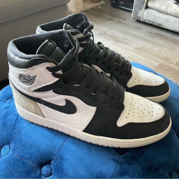 Jordan Other - Men’s Jordan 1 Retro High OG - Bleached Coral - Size 11